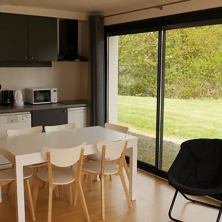 Auberge des Voyajoueurs Monteneuf Extérieur photo